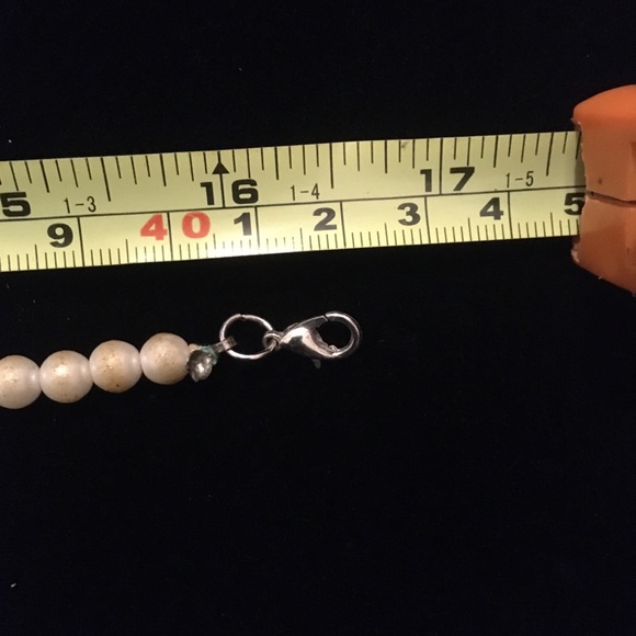 Vintage Faux Pearl Silver Tone Pendant Necklace - Picture 11 of 11